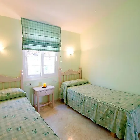 Holiday Villas Galdana Palms V3d Ac 02